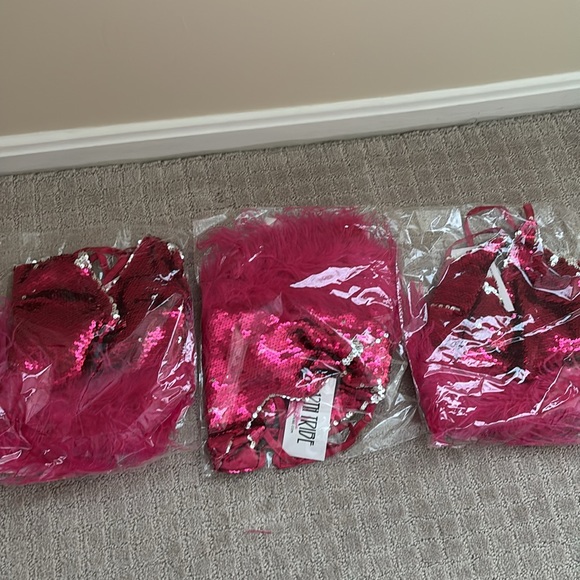 Sequin & Feather Crop Top - Picture 4 of 4